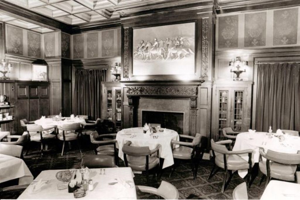 The Plantation, Moline